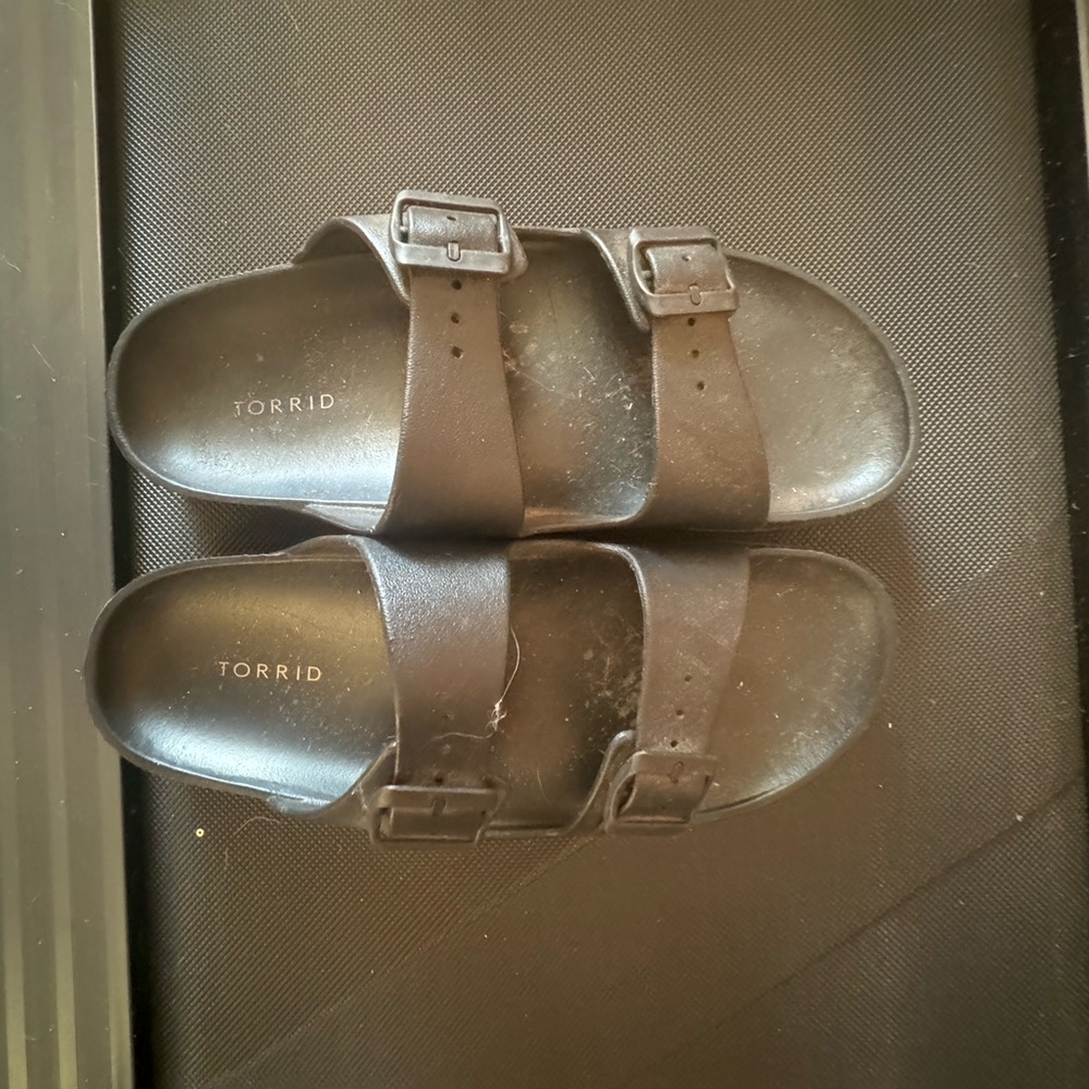 Torrid furkenstocks